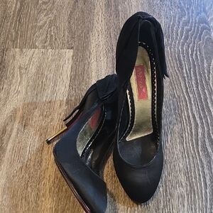 Betsey Johnson Black Pointed-Toe Stiletto Heels with Bow Detail